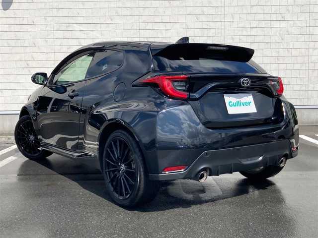 トヨタ ＧＲヤリス RS 愛知県 2022(令4)年 3万km プレシャスブラックパール Toyota Safety Sense/純正ディスプレイオーディオ/　AM FM Bluetooth USB AppleCarPlay AndroidAuto/LEDオートヘッドランプ/レーダークルーズコントロール/オートブレーキホールド/ヘッドアップディスプレイ/ドライブモードセレクト/前後方クリアランスソナー/スマートキー＆プッシュスタート/パドルシフト/ビルトインETC2.0/バックモニター/純正18インチアルミホイール