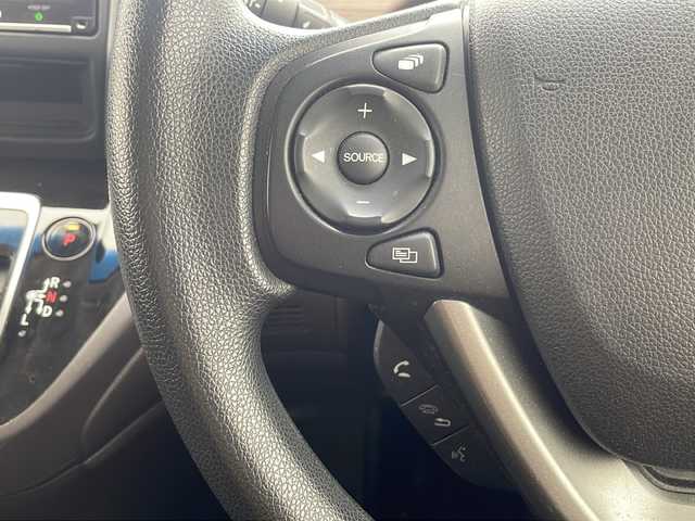 ホンダ フリード ハイブリット G ホンダセンシング 沖縄県 2021(令3)年 8.5万km プラチナホワイトパール 純正メモリナビ/　DTV/CD/DVD/USB/Bluetooth/バックカメラ/ビルトインETC/前後ドライブレコーダー/両側パワースライドドア/ホンダセンシング/レーダークルーズ/前席シートヒーター/アイドリングストップ/LEDヘッドライト/オートライト/純正フロアマット/プッシュスタート/スマートキ―