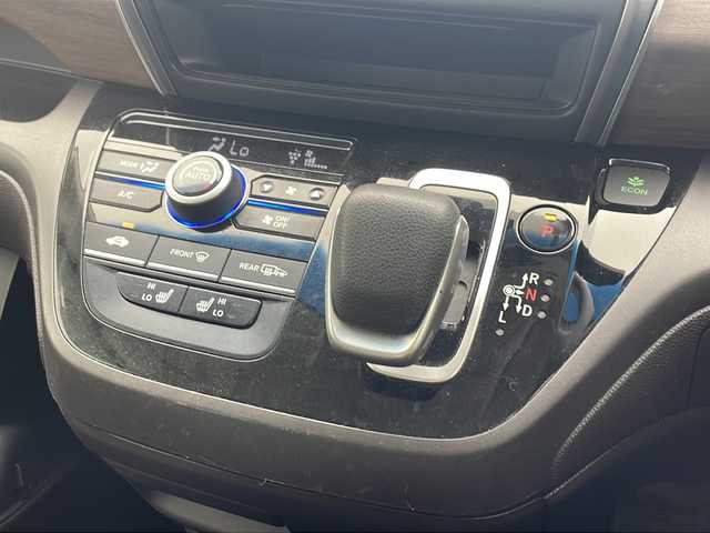 ホンダ フリード ハイブリット G ホンダセンシング 沖縄県 2021(令3)年 8.5万km プラチナホワイトパール 純正メモリナビ/　DTV/CD/DVD/USB/Bluetooth/バックカメラ/ビルトインETC/前後ドライブレコーダー/両側パワースライドドア/ホンダセンシング/レーダークルーズ/前席シートヒーター/アイドリングストップ/LEDヘッドライト/オートライト/純正フロアマット/プッシュスタート/スマートキ―