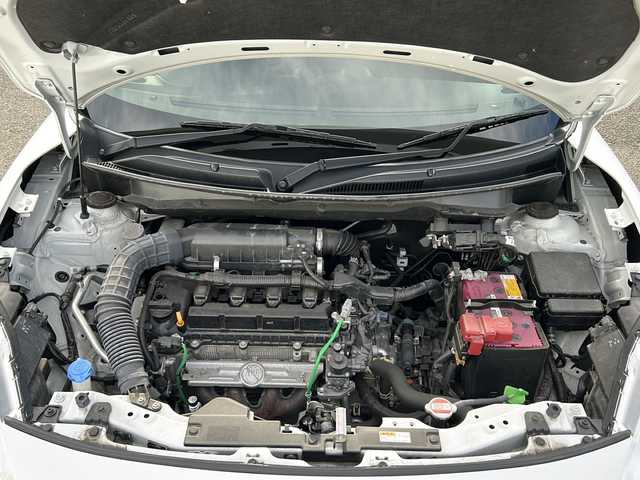 スズキ スイフト HYBRID MG 岩手県 2020(令2)年 6.3万km ピュアホワイトP デュアルセンサーブレーキサポート　車線逸脱抑制機能　後退時ブレーキサポート　ナビ　バックカメラ　Ｂｌｕｅｔｏｏｔｈ　ビルトインＥＴＣ　シートヒーター　コーナーセンサー　クルコン　オートライト　　