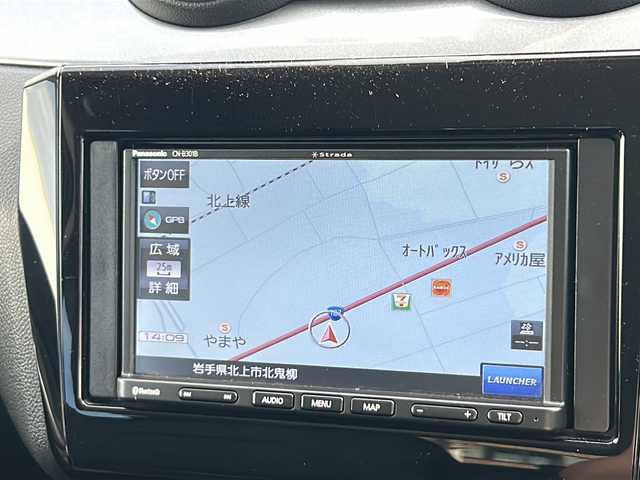 スズキ スイフト HYBRID MG 岩手県 2020(令2)年 6.3万km ピュアホワイトP デュアルセンサーブレーキサポート　車線逸脱抑制機能　後退時ブレーキサポート　ナビ　バックカメラ　Ｂｌｕｅｔｏｏｔｈ　ビルトインＥＴＣ　シートヒーター　コーナーセンサー　クルコン　オートライト　　