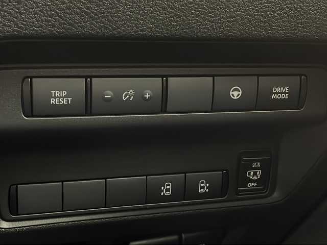 日産 セレナ e－パワー ハイウェイスター V 愛知県 2025(令7)年 0.1千km プリズムホワイト /R7年10月登録済未使用車//純正NissanConnectナビ//純正後席フリップダウンモニター//フルセグTV/AMFM/Bluetooth/USB/HDMI//ビルトインETC2.0//バックカメラ//インテリジェントアラウンドビューモニター//インテリジェントルームミラー//前後ドライブレコーダー//プロパイロット//インテリジェントエマージェンシーブレーキ//踏み間違い防止アシスト//フロント&バックソナー//アダプティブLEDヘッドライト//オートライト//ハイビームアシスト//LEDフォグランプ//両側パワースライドドア//後席サンシェード//合皮コンビシート//木目調パネル//前席・後席フルオートエアコン//プラズマクラスター//ワイヤレス充電器//純正16インチアルミホイール//電子パーキングブレーキ//ブレーキホールド//革巻きステアリング//ステアリングスイッチ//プッシュスタート//電動格納ミラー//アイドリングストップ//スペアキー