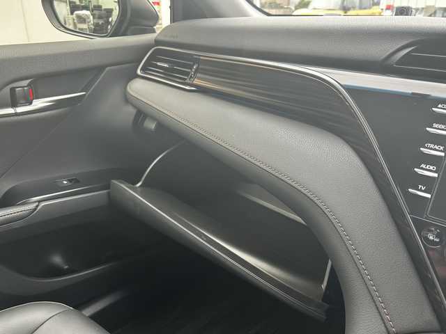 トヨタ カムリ G レザーパッケージ 福島県 2019(令1)年 6.3万km アティチュードブラックマイカ 純正ナビ/(CD/DVD/BD/USB)/レザーシート/前席パワーシート/前席ヒートヒーター/ブラインドスポットモニター/ヘッドアップディスプレイ/プリクラッシュセーフティ/レーダークルーズコントロール/レーンキープ/LEDオートライト/オートハイビーム/フォグランプ/ビルトインETC/バックカメラ/ドライブレコーダー/プッシュスタート/純正ドアバイザー/純正フロアマット