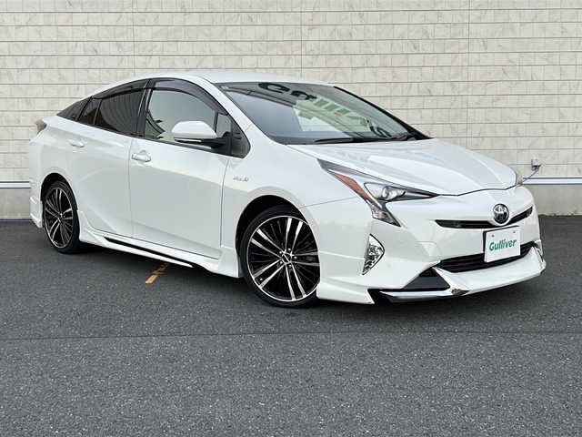 トヨタ プリウス Sセーフティプラス 茨城県 2016(平28)年 6.9万km パール ToyotaSafetySense/モデリスタフルエアロ/純正SDナビ/　　BT/CD/DVD/フルセグ/バックカメラ/レーダークルーズコントロール/社外18インチアルミホイール/LEDオートライト/オートマチックハイビーム/コーナーセンサー/ドライブレコーダー/スマートキー/ETC