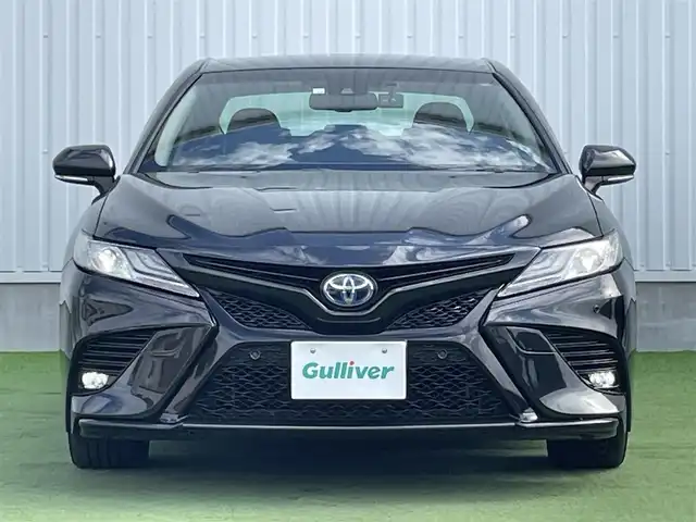 トヨタ カムリ WS ブラックエディション 香川県 2020(令2)年 5.1万km プレシャスブラックパール 純正ディスプレイオーディオ/（Bluetooth/USB）/前後ドライブレコーダー/バックカメラ/トヨタセーフティセンス/・プリクラッシュセーフティ/・アダプティブクルーズコントロール/・オートマチックハイビーム/・リアトラフィックアラート/・パーキングサポートブレーキ/・レーンディパーチャーアラート/ブラインドスポットモニター/クリアランスソナー/黒革シート/前席シートヒーター/革巻きステアリング/ステアリングスイッチ/パドルシフト/電動パーキングブレーキ/オートブレーキホールド/オートライト/LEDヘッドライト/LEDフォグライト/純正ビルトインETC/純正18インチアルミホイール/純正フロアマット/純正ドアバイザー/オート開閉機能付き電動格納ミラー/全席フルオートパワーウィンドウ/ISOFIX