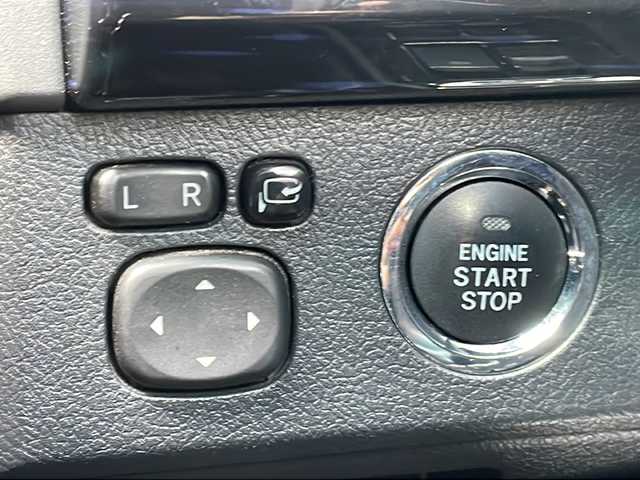 トヨタ マークＸ 250G Sパッケージ 長野県 2016(平28)年 6万km ホワイトパールクリスタルシャイン 純正メモリナビフルセグTV/バックカメラ/ビルトインETC/純正16インチアルミ/クルーズコントロール/パワーシート/純正フロアマット/保証書・取説