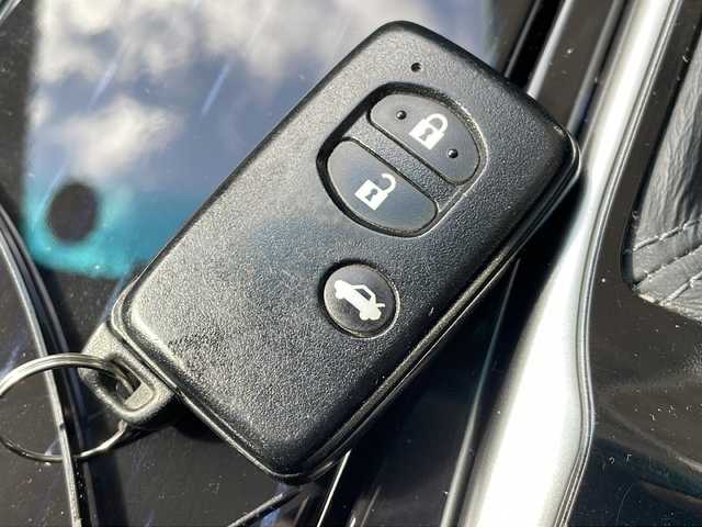 トヨタ マークＸ 250G Sパッケージ 長野県 2016(平28)年 6万km ホワイトパールクリスタルシャイン 純正メモリナビフルセグTV/バックカメラ/ビルトインETC/純正16インチアルミ/クルーズコントロール/パワーシート/純正フロアマット/保証書・取説