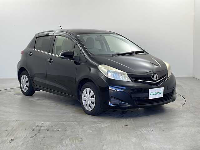 トヨタ ヴィッツ ジュエラ 栃木県 2013(平25)年 3.8万km ブラックマイカ 純正SDナビ/・AM/FM/CD/DVD/フルセグ/BT/バックカメラ/ETC/電動格納ミラー/純正マット/ドアバイザー/保証書/取扱説明書