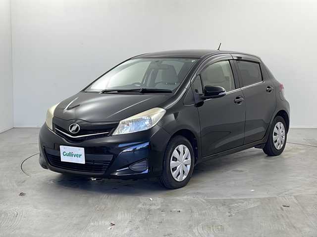 トヨタ ヴィッツ ジュエラ 栃木県 2013(平25)年 3.8万km ブラックマイカ 純正SDナビ/・AM/FM/CD/DVD/フルセグ/BT/バックカメラ/ETC/電動格納ミラー/純正マット/ドアバイザー/保証書/取扱説明書