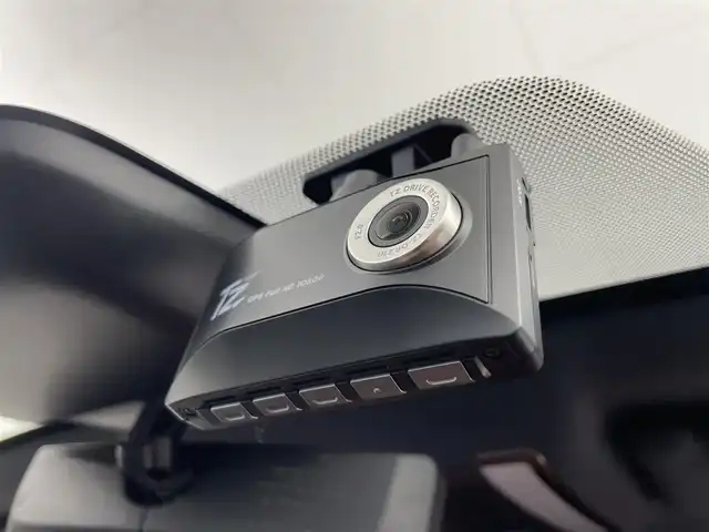 トヨタ ヴェルファイア ハイブリット Z プレミア 埼玉県 2024(令6)年 1.8万km プラチナホワイトパールマイカ ムーンルーフ　後席モニター　茶革　３６０°　ＢＳＭ　純正１４型ナビ　両側電動　オットマン　温シート　ベンチレーション　デジタルインナーミラー　ＨＵＤ　スペアタイヤ　アドバンストパーク　ＥＴＣ　