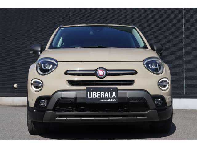 フィアット ５００Ｘ クロス 大分県 2021(令3)年 2.1万km ベージュ 前面衝突警告/アダプティブクルーズコントロール/ブラインドスポットモニター/純正ディスプレイオーディオ/ＣａｒＰｌａｙ/Bluetooth/バックカメラ/黒革/シートヒーター/パワーシート/パドルシフト/ＬＥＤヘッドライト/自動ハイビーム/アダプティブヘッドライト/社外１７インチＡＷ（DEANクロスカントリー）/ＥＴＣ