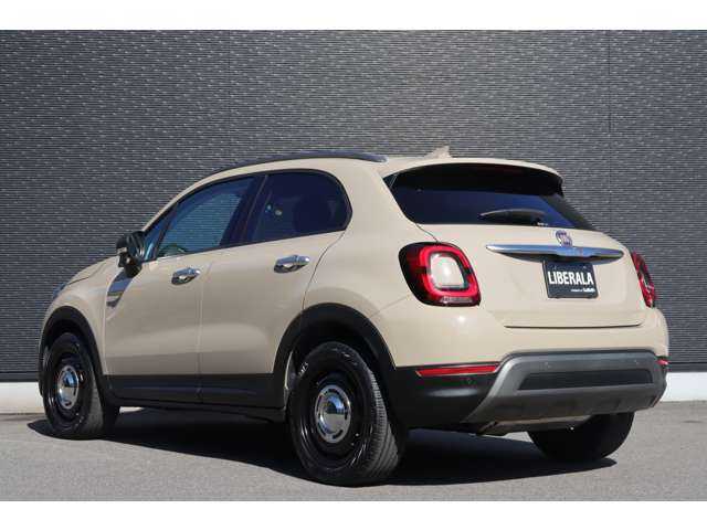 フィアット ５００Ｘ クロス 大分県 2021(令3)年 2.1万km ベージュ 前面衝突警告/アダプティブクルーズコントロール/ブラインドスポットモニター/純正ディスプレイオーディオ/ＣａｒＰｌａｙ/Bluetooth/バックカメラ/黒革/シートヒーター/パワーシート/パドルシフト/ＬＥＤヘッドライト/自動ハイビーム/アダプティブヘッドライト/社外１７インチＡＷ（DEANクロスカントリー）/ＥＴＣ