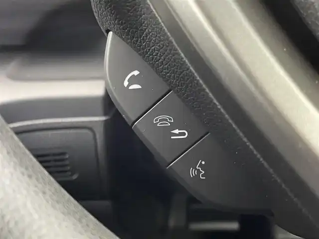 ホンダ フリード G ブラックスタイル 埼玉県 2023(令5)年 2.1万km プラチナホワイトパール Honda SENSING/　・衝突被害軽減ブレーキシステム (CMBS)/　・誤発進抑制機能/　・アダプティブクルーズコントロール（ACC）/　・車線維持支援システム（LKAS）/純正9インチメモリナビ　（VXM-237VFNi）/　DTV/CD/DVD/BT/USB/iPod/SD/SDREC/両側パワースライドドア/バックカメラ/前席シートヒーター/３列シート/TRC（トラクションコントロール）/純正ビルトインETC2.0（DTH-２０３M）/純正前後ドライブレコーダー（DRH-224SD）/エンジンスタートボタン/スマートキー/純正LEDヘッドライト/オートライト/純正アルミホイール