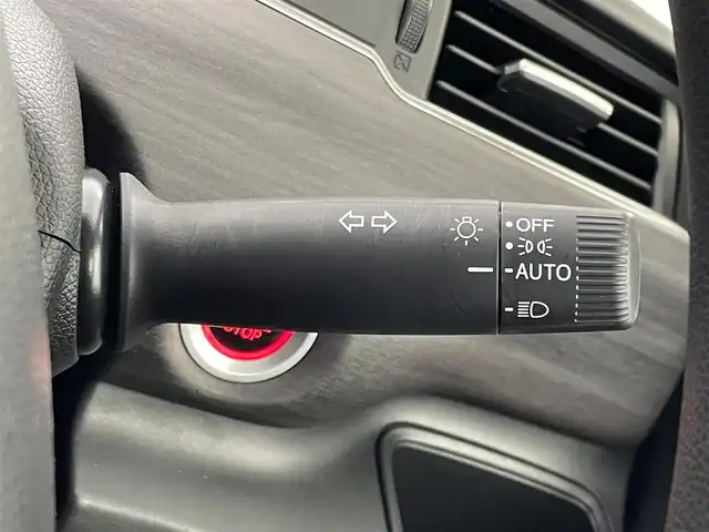 ホンダ フリード G ブラックスタイル 埼玉県 2023(令5)年 2.1万km プラチナホワイトパール Honda SENSING/　・衝突被害軽減ブレーキシステム (CMBS)/　・誤発進抑制機能/　・アダプティブクルーズコントロール（ACC）/　・車線維持支援システム（LKAS）/純正9インチメモリナビ　（VXM-237VFNi）/　DTV/CD/DVD/BT/USB/iPod/SD/SDREC/両側パワースライドドア/バックカメラ/前席シートヒーター/３列シート/TRC（トラクションコントロール）/純正ビルトインETC2.0（DTH-２０３M）/純正前後ドライブレコーダー（DRH-224SD）/エンジンスタートボタン/スマートキー/純正LEDヘッドライト/オートライト/純正アルミホイール