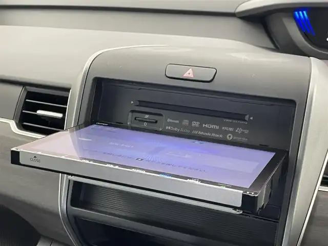 ホンダ フリード G ブラックスタイル 埼玉県 2023(令5)年 2.1万km プラチナホワイトパール Honda SENSING/　・衝突被害軽減ブレーキシステム (CMBS)/　・誤発進抑制機能/　・アダプティブクルーズコントロール（ACC）/　・車線維持支援システム（LKAS）/純正9インチメモリナビ　（VXM-237VFNi）/　DTV/CD/DVD/BT/USB/iPod/SD/SDREC/両側パワースライドドア/バックカメラ/前席シートヒーター/３列シート/TRC（トラクションコントロール）/純正ビルトインETC2.0（DTH-２０３M）/純正前後ドライブレコーダー（DRH-224SD）/エンジンスタートボタン/スマートキー/純正LEDヘッドライト/オートライト/純正アルミホイール