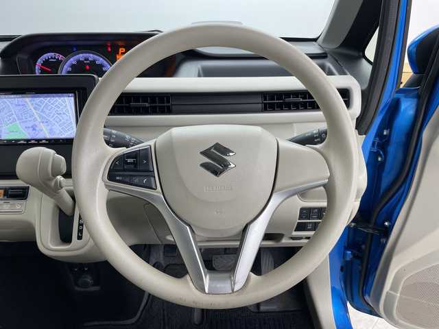 スズキ ワゴンＲ HYBRID FX 道央・札幌 2018(平30)年 6.3万km ブリスクブルーM ・4WD/・社外ナビ&CD&DVD&BT&SD&TV/・全方位カメラ/・バックカメラ/・スズキセーフティサポート/・アイドリングストップ/・ヘッドアップディスプレイ/・前席シートヒーター/・ビルトインETC/・ステアリングスイッチ/・純正フロアマット/・ハロゲンヘッドライト/・オートライト/・スマートキー/・社外AW夏タイヤ積込