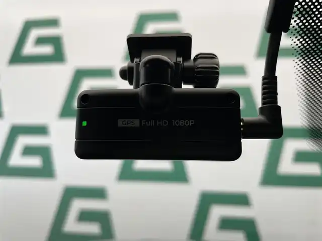 フォルクスワーゲン ＶＷ ティグアン eTSI Rライン 鹿児島県 2025(令7)年 0.1万km シルバー ワンオーナー/ラグジュアリーパッケージ/・電動パノラマスライディングルーフ/・Harman/Kardonプレミアムサウンドシステム/レザーシートパッケージ/・レザーシート/・前席リラクゼーション機能付シート/・前席ポジションメモリー付パワーシート/・前席座面調整式シート/・シートベンチレーション/R-Line専用エクステリア/純正15インチインフォテイメントシステム/10.25インチデジタルメータークラスター/アラウンドビューカメラ/フォルクスワーゲンオールインセーフティ/インテリアアンビエントライト/LEDマトリックスヘッドライト/パワーテールゲート/プログレッシブステアリング/純正20インチアルミホイール/純正フロアマット/ETC2.0/保証書/取説書