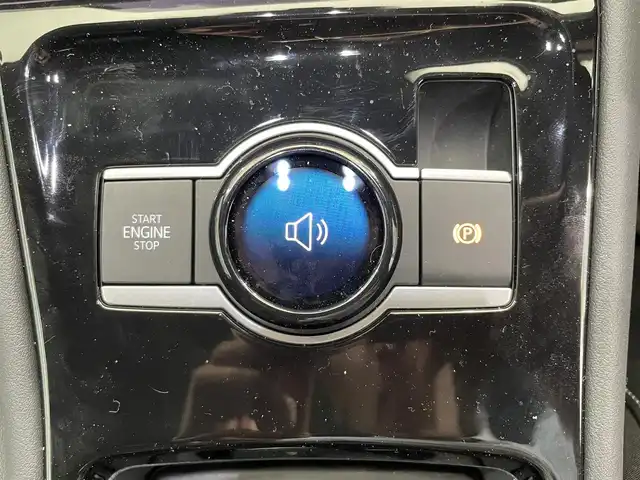 フォルクスワーゲン ＶＷ ティグアン eTSI Rライン 鹿児島県 2025(令7)年 0.1万km シルバー ワンオーナー/ラグジュアリーパッケージ/・電動パノラマスライディングルーフ/・Harman/Kardonプレミアムサウンドシステム/レザーシートパッケージ/・レザーシート/・前席リラクゼーション機能付シート/・前席ポジションメモリー付パワーシート/・前席座面調整式シート/・シートベンチレーション/R-Line専用エクステリア/純正15インチインフォテイメントシステム/10.25インチデジタルメータークラスター/アラウンドビューカメラ/フォルクスワーゲンオールインセーフティ/インテリアアンビエントライト/LEDマトリックスヘッドライト/パワーテールゲート/プログレッシブステアリング/純正20インチアルミホイール/純正フロアマット/ETC2.0/保証書/取説書