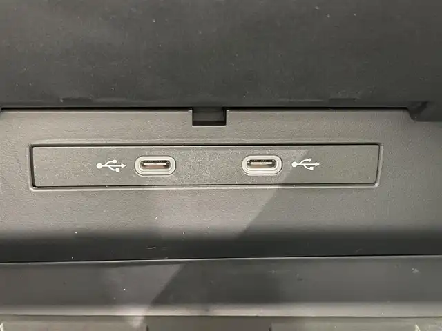 フォルクスワーゲン ＶＷ ティグアン eTSI Rライン 鹿児島県 2025(令7)年 0.1万km シルバー ワンオーナー/ラグジュアリーパッケージ/・電動パノラマスライディングルーフ/・Harman/Kardonプレミアムサウンドシステム/レザーシートパッケージ/・レザーシート/・前席リラクゼーション機能付シート/・前席ポジションメモリー付パワーシート/・前席座面調整式シート/・シートベンチレーション/R-Line専用エクステリア/純正15インチインフォテイメントシステム/10.25インチデジタルメータークラスター/アラウンドビューカメラ/フォルクスワーゲンオールインセーフティ/インテリアアンビエントライト/LEDマトリックスヘッドライト/パワーテールゲート/プログレッシブステアリング/純正20インチアルミホイール/純正フロアマット/ETC2.0/保証書/取説書