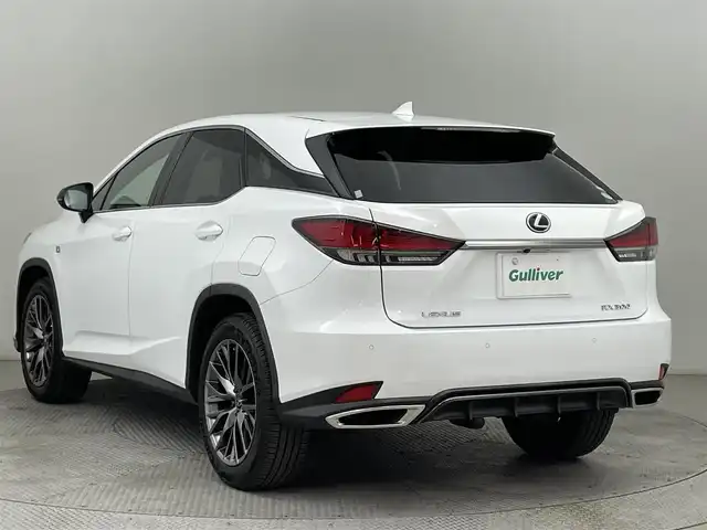 レクサス ＲＸ 300 Fスポーツ 道央・札幌 2020(令2)年 6.9万km ホワイトノーヴァガラスフレーク ・４WD/・純正メモリナビ/　CD／DVD／Bluetooth／フルセグ／ミラキャスト/・パノラミックビューモニター/・純正ビルトインETC2.0/・前後ドライブレコーダー【DRT-H68A】/・ワイヤレス充電器/・レクサスセーフティシステム/・プリクラッシュセーフティ/・レーダークルーズコントロール/・レーンデパーチャーアラート/・レーントレーシングアシスト/・アダプティブハイビームシステム/・ヘッドアップデイスプレイ/・nanoe/・AC100V電源/・USB入力端子/・自動防眩ミラー/・レザーシート/・前席シートヒーター＆シートエアコン/・前席パワーシート/・運転席シートメモリー/・三眼LEDヘッドライト/・純正フロアマット/・純正AW20インチ/・フォグライト/・プッシュスタート/・スマートキー/・スペアキー/・カードキー/・取扱説明書/・保証書