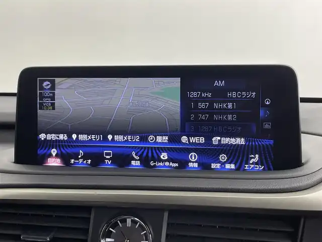 レクサス ＲＸ 300 Fスポーツ 道央・札幌 2020(令2)年 6.9万km ホワイトノーヴァガラスフレーク ・４WD/・純正メモリナビ/　CD／DVD／Bluetooth／フルセグ／ミラキャスト/・パノラミックビューモニター/・純正ビルトインETC2.0/・前後ドライブレコーダー【DRT-H68A】/・ワイヤレス充電器/・レクサスセーフティシステム/・プリクラッシュセーフティ/・レーダークルーズコントロール/・レーンデパーチャーアラート/・レーントレーシングアシスト/・アダプティブハイビームシステム/・ヘッドアップデイスプレイ/・nanoe/・AC100V電源/・USB入力端子/・自動防眩ミラー/・レザーシート/・前席シートヒーター＆シートエアコン/・前席パワーシート/・運転席シートメモリー/・三眼LEDヘッドライト/・純正フロアマット/・純正AW20インチ/・フォグライト/・プッシュスタート/・スマートキー/・スペアキー/・カードキー/・取扱説明書/・保証書