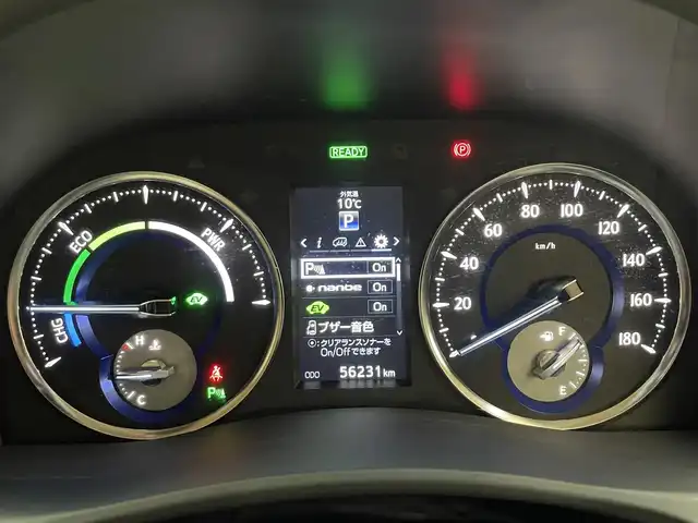 トヨタ アルファードハイブリット X 岩手県 2017(平29)年 5.7万km シルバーM 4WD/社外SDナビ/両側パワースライドドア/バックカメラ/ムーンルーフ/ビルトインETC/クルーズコントロール/スマートエントリーエンジンスターター/オートリトラミラー/ドライブレコーダー/コーナーセンサー/電子パーキングブレーキ/スマートキー/プッシュスタート/オートライト/LEDヘッドライト/純正16インチアルミホイール/AC100V/横滑り防止機能/純正フロアマット/オットマン/アイドリングストップ