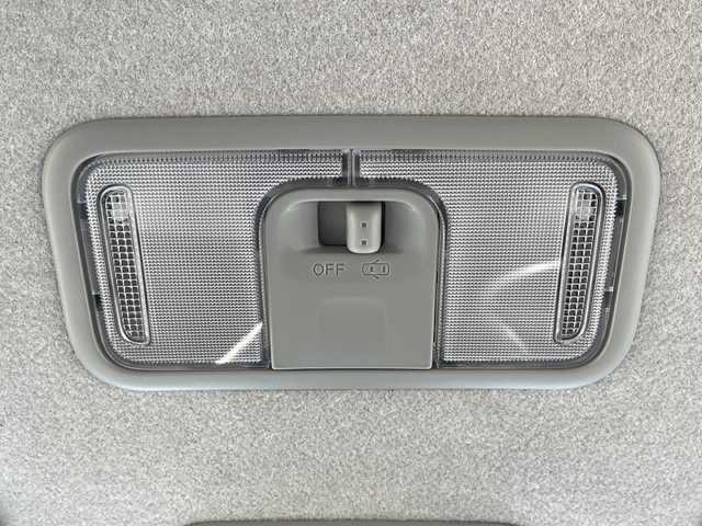 ダイハツ ムーヴ L SAⅢ 岩手県 2019(令1)年 3.6万km ブライトシルバーメタリック 4WD メモリーナビ フルセグ Bluetooth シートヒーター コーナーセンサー 衝突回避支援ブレーキ機能（対車両・対歩行者） 前後誤発進抑制制御機能 オートハイビーム 車線はみ出し警報機能 先行車発進お知らせ機能 ETC