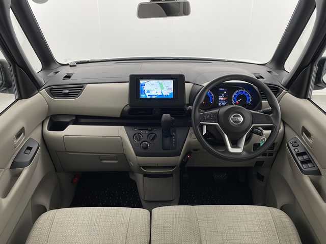 日産 ルークス S 宮崎県 2023(令5)年 4.3万km ホワイトパール 禁煙車/エマージェンシーブレーキ/社外ディスプレイオーディオ/（AVN-LBS01/Bluetooth/FMAM）/社外バックカメラ/社外ETC/純正フロアマット/両側スライドドア/クリアランスソナー/電動格納ミラー/WSRSエアバック/ABS/リモコンキー/サイドSRS/サイドカーテンSRSエアバック/リアプライバシーガラス