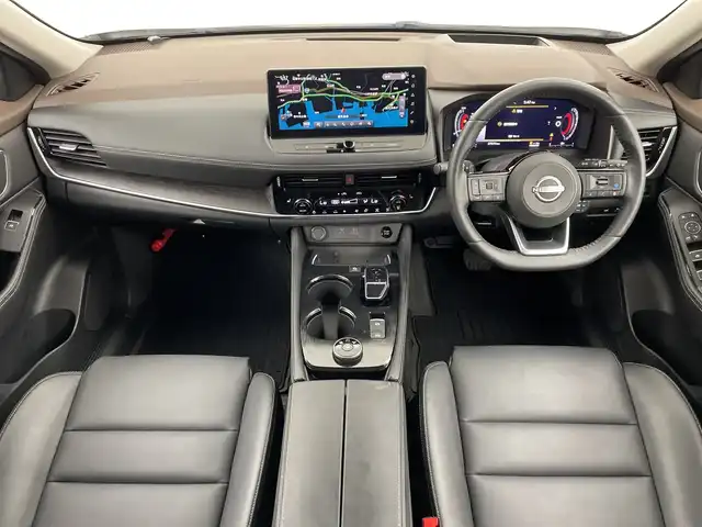 日産 エクストレイル G e－4ORCE 鹿児島県 2022(令4)年 2.7万km ブリリアントホワイトパール/スーパーブラック 2トーン 純正ディスプレイオーディオ/（AM/FM/フルセグ/Applecarpay/AndroidAuto/BT)/D/N席パワーシート/D/N席シートヒーター/ステアリングヒーター/BSM/パワーバックドア/プロパイロット/インテリジェンスミラー/前後ドラレコ/ETC/ヘッドアップディスプレイ/パーキングアシスト/レザーシート/電動パーキング/オートブレーキホールド/プッシュスタート/スマートキー/シートメモリ/オートライト/オートハイビーム/前後ソナー