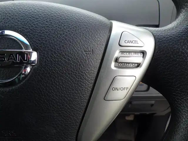 日産 セレナ 20X Sハイブリッド 千葉県 2014(平26)年 6万km ブリリアントシルバー 左パワースライドドア/右イージークローザードア/純正HDDナビ/ワンセグTV/【DVD/CD再生機能】/バックカメラ/ドライブレコーダー（AN-R073）/クルーズコントロール/アイドリングストップ/ETC/フォグライト/ウインカーミラー/インテリジェントキー