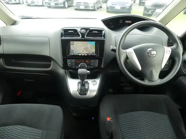 日産 セレナ 20X Sハイブリッド 千葉県 2014(平26)年 6万km ブリリアントシルバー 左パワースライドドア/右イージークローザードア/純正HDDナビ/ワンセグTV/【DVD/CD再生機能】/バックカメラ/ドライブレコーダー（AN-R073）/クルーズコントロール/アイドリングストップ/ETC/フォグライト/ウインカーミラー/インテリジェントキー