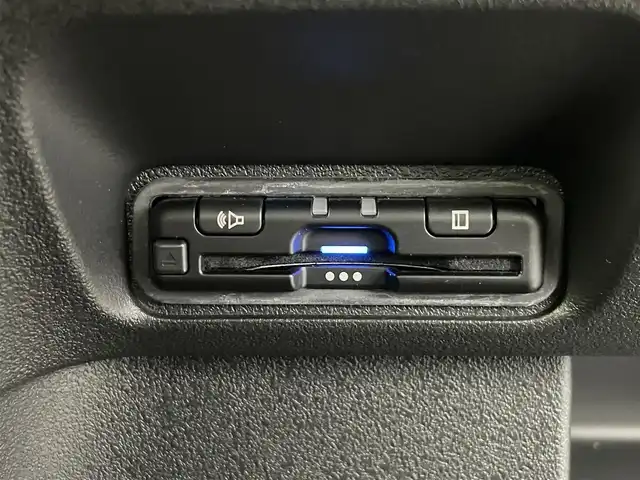 ホンダ Ｎ ＢＯＸ カスタム ターボ コーディネートS 群馬県 2024(令6)年 0.5万km プラチナホワイトパール 純正9インチナビ/AM/FM/CD/DVD/BT/AppleCarPlay/AndroidAuto/USB/フルセグTV/バックカメラ/ナビ連動ドライブレコーダー/ビルトインETC/両側パワースライドドア/D+N席シートヒーター/ホンダセンシング/・衝突軽減ブレーキ/・先行車発進お知らせ/・歩行者事故低減ステアリング/・路外逸脱抑制機能/・標識認識機能/・アダプティブクルーズコントロール/・車線維持支援システム(LKAS)/・オートハイビーム/・誤発進抑制機能/・後方誤発進抑制機能/・近距離衝突軽減ブレーキ/・パーキングセンサー/LEDヘッドライト/スマートキー/プッシュスタート