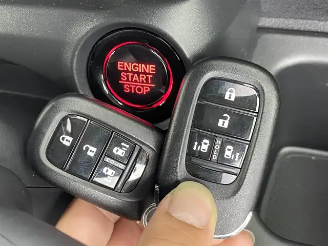 ホンダ Ｎ ＢＯＸ カスタム ターボ コーディネートS 群馬県 2024(令6)年 0.5万km プラチナホワイトパール 純正9インチナビ/AM/FM/CD/DVD/BT/AppleCarPlay/AndroidAuto/USB/フルセグTV/バックカメラ/ナビ連動ドライブレコーダー/ビルトインETC/両側パワースライドドア/D+N席シートヒーター/ホンダセンシング/・衝突軽減ブレーキ/・先行車発進お知らせ/・歩行者事故低減ステアリング/・路外逸脱抑制機能/・標識認識機能/・アダプティブクルーズコントロール/・車線維持支援システム(LKAS)/・オートハイビーム/・誤発進抑制機能/・後方誤発進抑制機能/・近距離衝突軽減ブレーキ/・パーキングセンサー/LEDヘッドライト/スマートキー/プッシュスタート