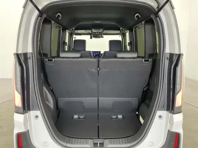 ホンダ Ｎ ＢＯＸ カスタム ターボ コーディネートS 群馬県 2024(令6)年 0.5万km プラチナホワイトパール 純正9インチナビ/AM/FM/CD/DVD/BT/AppleCarPlay/AndroidAuto/USB/フルセグTV/バックカメラ/ナビ連動ドライブレコーダー/ビルトインETC/両側パワースライドドア/D+N席シートヒーター/ホンダセンシング/・衝突軽減ブレーキ/・先行車発進お知らせ/・歩行者事故低減ステアリング/・路外逸脱抑制機能/・標識認識機能/・アダプティブクルーズコントロール/・車線維持支援システム(LKAS)/・オートハイビーム/・誤発進抑制機能/・後方誤発進抑制機能/・近距離衝突軽減ブレーキ/・パーキングセンサー/LEDヘッドライト/スマートキー/プッシュスタート
