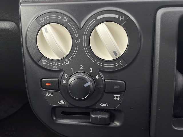 スズキ アルト L 新潟県 2016(平28)年 5.2万km スペリアホワイト 純正オーディオ/(AM/FM/CD/AUX)/運転席シートヒーター/アイドリングストップ/横滑り防止装置/純正フロアマット/ドアバイザー/リモコンキー