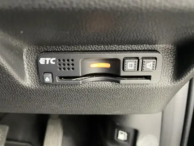 ホンダ フリード ハイブリット EX 埼玉県 2019(平31)年 5.2万km フォレストグリーンパール 純正ナビ（BT/AM/FM）/フルセグTV/バックカメラ/レーダークルーズコントロール/横滑り防止装置/レーンキープアシスト/盗難防止装置/前後コーナーセンサー/LEDヘッドライト/衝突軽減システム/両側パワースライドドア/フリップダウンモニター/純正フロアマット/ETC/前後ドライブレコーダー/スマートキー