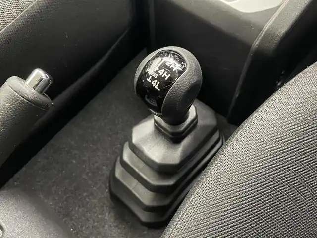 スズキ ジムニー XC 茨城県 2019(令1)年 8.6万km ブルーイッシュブラックパール3 社外ナビ/フルセグ/衝突被害軽減ブレーキ/車線逸脱抑制装置/クルーズコントロール/オートマチックハイビーム/マッドフラップ/ETC/ドラレコ/シートヒーター/純正16インチAW/LEDヘッドライト/スマートキー