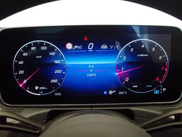 メルセデス・ベンツ Ｃ１８０ アバンギャルド 岐阜県 2022(令4)年 1.7万km 白 ＡＭＧラインパッケージ　/AMGラインインテリア/AMGラインエクステリア/ベーシックパッケージ　/ヘッドアップディスプレイ　/ＭＢＵＸ　ＡＲナビゲーション　/アンビエントライト　/パノラミックサンルーフ　/シートヒーター　/ＡＣＣ　/アクティブレーンアシスト