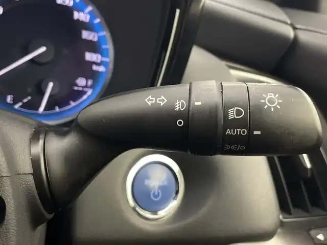 トヨタ クラウン ハイブリッド RS 愛知県 2021(令3)年 5.3万km プレシャスホワイトパール 純正12.3型ナビ/・Bluetooth/・CD/DVD/・フルセグテレビ/・SD音楽録音/バックカメラ/ブラインドスポットモニター/シートヒーター/パワーシート/オートホールド/ハーフレザーシート/パワーバックドア/衝突軽減ブレーキ/レーンキープアシスト/ビルトインＥＴＣ２．０