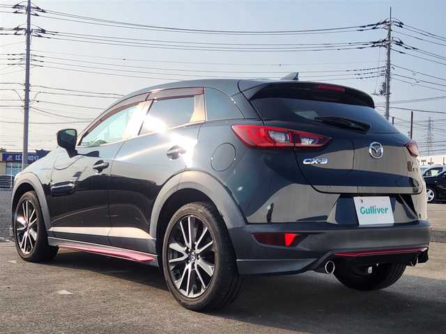 マツダ ＣＸ－３ XD ツーリング 群馬県 2015(平27)年 6.8万km ジェットブラックマイカ 〇純正ナビ/〇フルセグTV/〇バックカメラ/〇前進時スマートブレーキサポート/〇AT誤発進抑制制御/〇クルーズコントロール/〇ブラインドスポットモニタリング/〇LEDヘッドランプ/〇オートライト/〇ドライブレコーダー/〇純正18インチアルミ/〇アクティブドライビングディスプレイ/〇革巻きステアリング/〇パドルシフト/〇ステアリングスイッチ/〇レッドライン入ブラック合皮/クロスコンビシート/〇アドバンスドキーレエントリースシステム/〇禁煙車