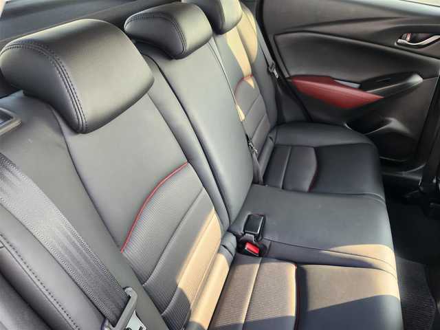 マツダ ＣＸ－３ XD ツーリング 群馬県 2015(平27)年 6.8万km ジェットブラックマイカ 〇純正ナビ/〇フルセグTV/〇バックカメラ/〇前進時スマートブレーキサポート/〇AT誤発進抑制制御/〇クルーズコントロール/〇ブラインドスポットモニタリング/〇LEDヘッドランプ/〇オートライト/〇ドライブレコーダー/〇純正18インチアルミ/〇アクティブドライビングディスプレイ/〇革巻きステアリング/〇パドルシフト/〇ステアリングスイッチ/〇レッドライン入ブラック合皮/クロスコンビシート/〇アドバンスドキーレエントリースシステム/〇禁煙車