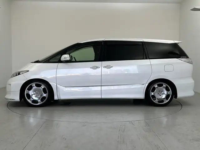 トヨタ エスティマ アエラス プレミアムエディション 愛知県 2014(平26)年 5.3万km ホワイトパールクリスタルシャイン ＡＬＰＩＮＥナビ/・Ｂｌｕｅｔｏｏｔｈ/・ＣＤ/・ＤＶＤ/・ＨＤＭＩ　/フリップダウンモニター/両側パワースライドドア/モデリスタエアロ/バックカメラ/クルコン/ABS/盗難防止装置/運転席パワーシート/ビルドインＥＴＣ/ローダウン/Ｃａｒｌｓｓｏｎアルミ/オートライト/フォグランプ/純正フロアマット/スマートキー