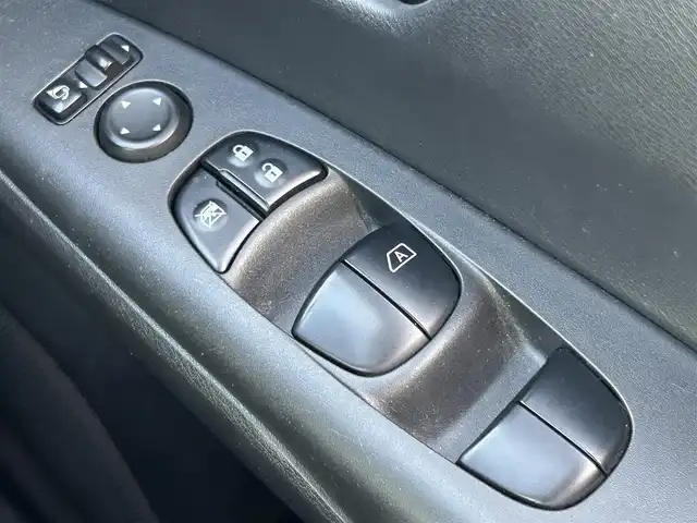 日産 セレナ e－パワー ハイウェイスター V 群馬県 2019(令1)年 5.9万km ダイヤモンドブラック 寒冷地仕様/純正9型ナビ/CD・DVD・BD・USB/BT・SD・フルセグTV/両側パワースライドドア/アラウンドビューモニター/純正ドライブレコーダー/ビルトインETC/前席シートヒーター/ステアリングヒーター/クルーズコントロール/横滑り防止装置/衝突軽減ブレーキ/アイドリングストップ/LEDヘッドライト/純正アルミホイール