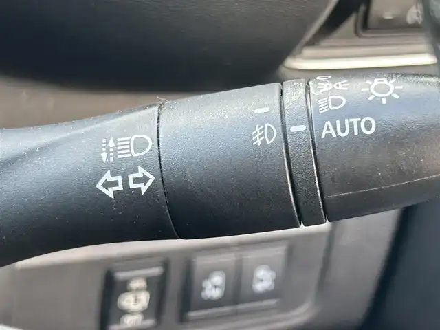 日産 セレナ e－パワー ハイウェイスター V 群馬県 2019(令1)年 5.9万km ダイヤモンドブラック 寒冷地仕様/純正9型ナビ/CD・DVD・BD・USB/BT・SD・フルセグTV/両側パワースライドドア/アラウンドビューモニター/純正ドライブレコーダー/ビルトインETC/前席シートヒーター/ステアリングヒーター/クルーズコントロール/横滑り防止装置/衝突軽減ブレーキ/アイドリングストップ/LEDヘッドライト/純正アルミホイール