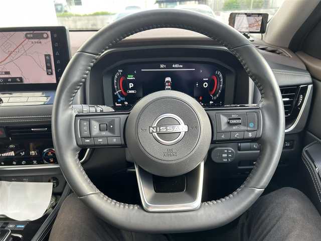 日産 エクストレイル G e－4ORCE 佐賀県 2022(令4)年 3.1万km ダイヤモンドブラック プロパイロット/プロパイロットパーキング/デジタルインナーミラー/ブラインドスポットモニター/衝突被害軽減ブレーキ/追従クルーズコントロール/側方支援/後側方支援/前後ソナー/12.3インチ日産コネクトナビ/・アラウンドビューモニター/・フルセグTV/BT/純正前後ドライブレコーダー(DH5-S）/置くだけ充電/ETC2.0/ヘッドアップディスプレイ/シートメモリー/パワーシート/シートヒーター/パワーバックドア/革巻きステアリング/ステアリングヒーター/LEDヘッドライト/フォグランプ/純正19インチAW/レーダー探知機(AR-47LA)/左右独立エアコン