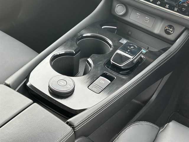 日産 エクストレイル G e－4ORCE 道央・札幌 2022(令4)年 3.1万km ダイヤモンドブラック プロパイロット/プロパイロットパーキング/デジタルインナーミラー/ブラインドスポットモニター/衝突被害軽減ブレーキ/追従クルーズコントロール/側方支援/後側方支援/前後ソナー/12.3インチ日産コネクトナビ/・アラウンドビューモニター/・フルセグTV/BT/純正前後ドライブレコーダー(DH5-S）/置くだけ充電/ETC2.0/ヘッドアップディスプレイ/シートメモリー/パワーシート/シートヒーター/パワーバックドア/革巻きステアリング/ステアリングヒーター/LEDヘッドライト/フォグランプ/純正19インチAW/レーダー探知機(AR-47LA)/左右独立エアコン