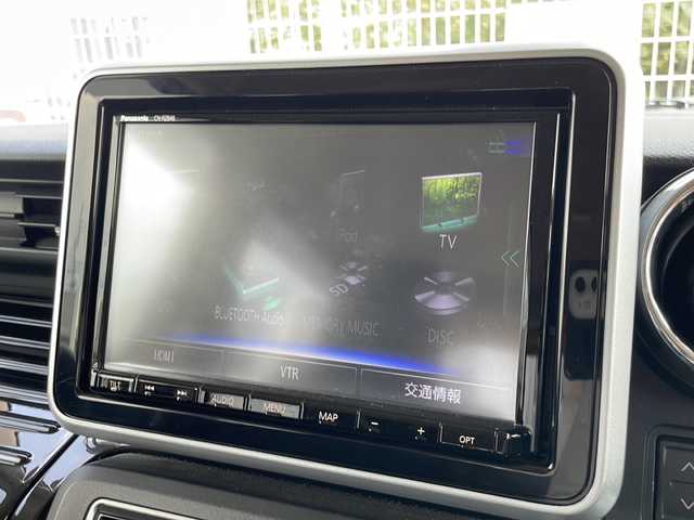 スズキ スペーシア カスタム HYBRID XS ターボ 兵庫県 2018(平30)年 2.3万km アクティブイエロー/ブラック2トーンルーフ 登録時走行距離22406km/4WD/ターボ車/ブラックルーフ/ブラックドアミラー/ブラックリアスポイラー/ワンオーナー/純正8型ナビ/CD/DVD/フルセグTV/Bluetooth/バックカメラ/セーフティサポート（予防安全技術）/デュアルセンサーブレーキサポート/両側パワースライドドア/LEDヘッドランプ/オートライト/合皮ハーフレザーシート/前席シートヒーター/パーソナルテーブル（後席左右）/パドルシフト/SRSエアバック（運転席/助手席/サイド/カーテン）/純正フロアマット/ドアバイザー/ヘッドアップディスプレイ/保証書/取説/スペアキー