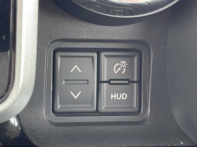 スズキ スペーシア カスタム HYBRID XS ターボ 鳥取県 2018(平30)年 2.3万km アクティブイエロー/ブラック2トーンルーフ 登録時走行距離22406km/4WD/ターボ車/ブラックルーフ/ブラックドアミラー/ブラックリアスポイラー/ワンオーナー/純正8型ナビ/CD/DVD/フルセグTV/Bluetooth/バックカメラ/セーフティサポート（予防安全技術）/デュアルセンサーブレーキサポート/両側パワースライドドア/LEDヘッドランプ/オートライト/合皮ハーフレザーシート/前席シートヒーター/パーソナルテーブル（後席左右）/パドルシフト/SRSエアバック（運転席/助手席/サイド/カーテン）/純正フロアマット/ドアバイザー/ヘッドアップディスプレイ/保証書/取説/スペアキー