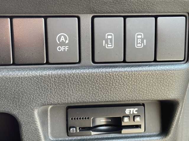 スズキ スペーシア カスタム HYBRID XS ターボ 鳥取県 2018(平30)年 2.3万km アクティブイエロー/ブラック2トーンルーフ 登録時走行距離22406km/4WD/ターボ車/ブラックルーフ/ブラックドアミラー/ブラックリアスポイラー/ワンオーナー/純正8型ナビ/CD/DVD/フルセグTV/Bluetooth/バックカメラ/セーフティサポート（予防安全技術）/デュアルセンサーブレーキサポート/両側パワースライドドア/LEDヘッドランプ/オートライト/合皮ハーフレザーシート/前席シートヒーター/パーソナルテーブル（後席左右）/パドルシフト/SRSエアバック（運転席/助手席/サイド/カーテン）/純正フロアマット/ドアバイザー/ヘッドアップディスプレイ/保証書/取説/スペアキー