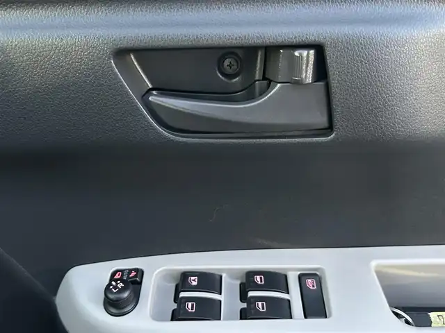 トヨタ パッソ モーダ 愛知県 2016(平28)年 4.1万km 黒 スマートキー/プッシュスタート/純正SDナビ/TV/BT/ビルトインETC/純正14インチAW/電動格納ウィンカーミラー/純正フロアマット/アイドリングストップ/横滑り防止システム/取説/スペアキー